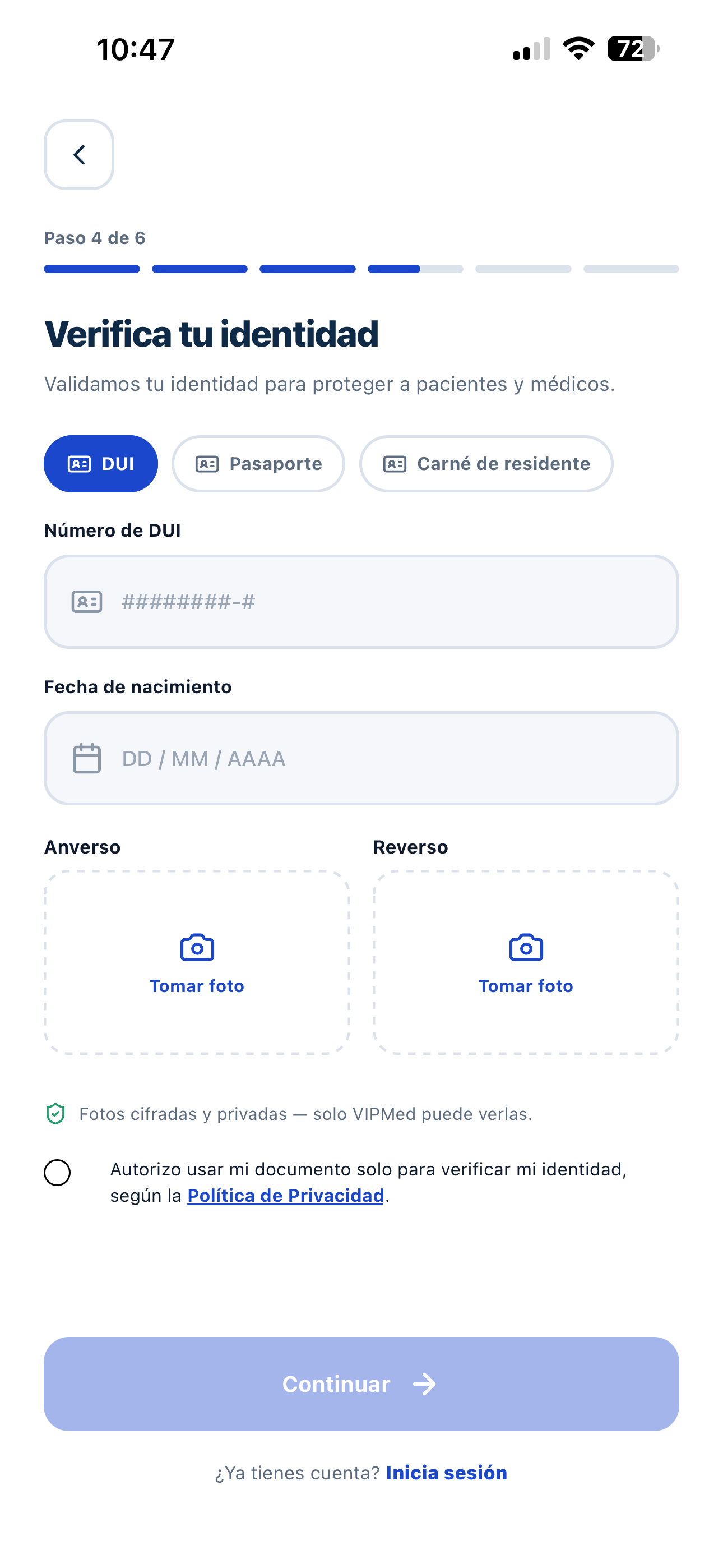 Pantalla de verificación de identidad en la app VIPMed: número de DUI y fotos del documento